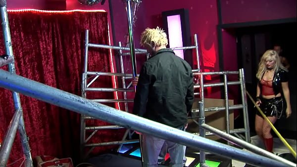 Bobbi Eden And Claudia Adams Share A Cock